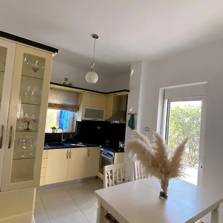 Dea Apartment Ksamil